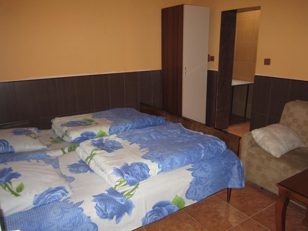 Guesthouse 97 In Batumi Batoemi Buitenkant foto